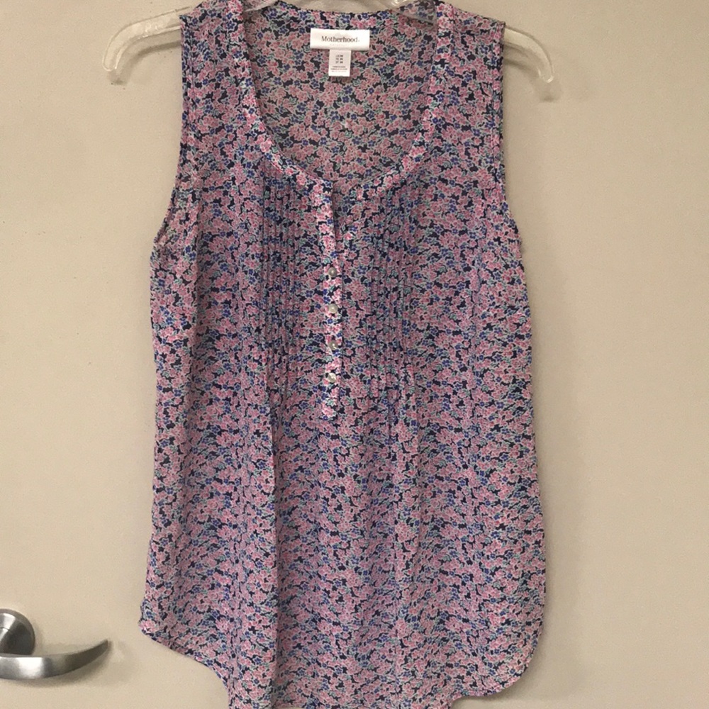 Floral maternity top
